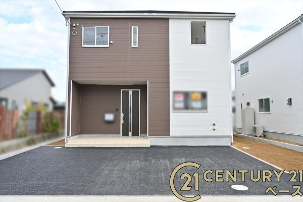 クレイドルガーデン池之内町 ３号棟 ／新築一戸建