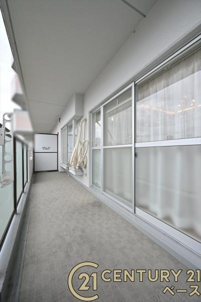 サニークレスト橿原神宮前Ⅱのバルコニー|■現地撮影写真■日当たりのよいバルコニー！洗濯物もよく乾きます！