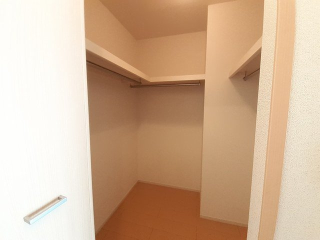 メゾン早坂　弐番館の収納