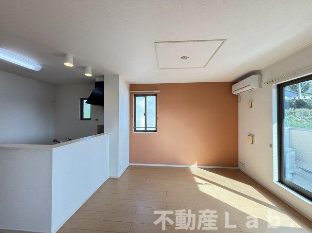 ＮＥＷＣＩＴＹ六番館の居間・リビング