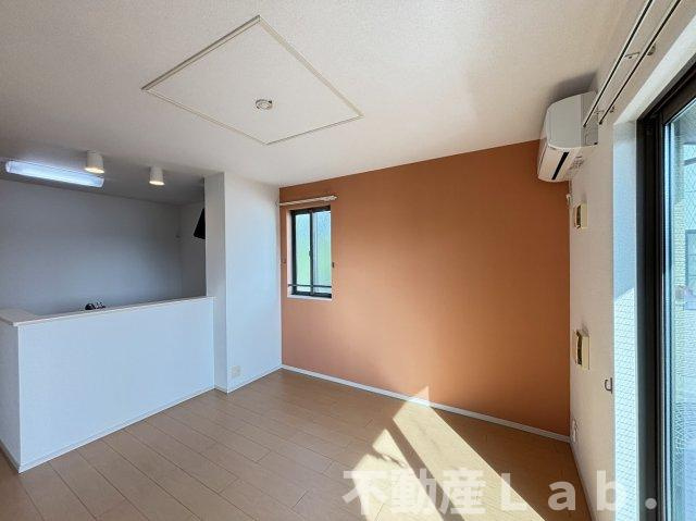 ＮＥＷＣＩＴＹ六番館の居間・リビング