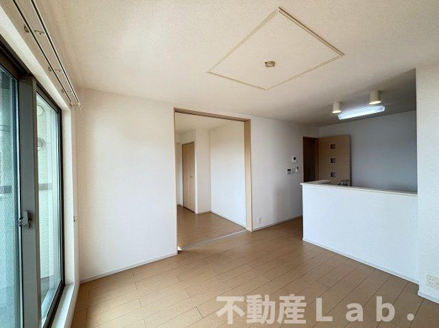 ＮＥＷＣＩＴＹ六番館の居間・リビング