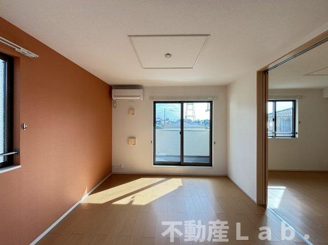 ＮＥＷＣＩＴＹ六番館の居間・リビング