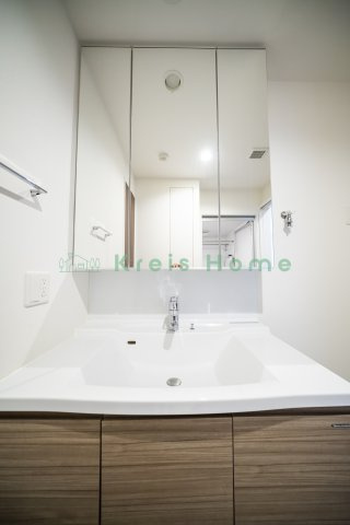 ＨＡＭＡＣＨＯ　ＡＰＡＲＴＭＥＮＴＳの独立洗面台