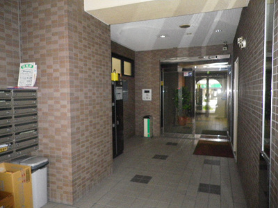 【エントランス】 | キャピタル・ライフ