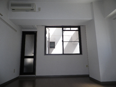  | キャピタル・ライフ