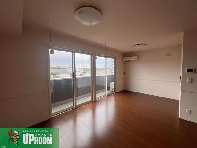 イースト フィールドの居間・リビング