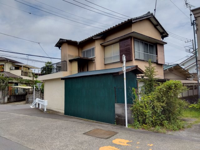 売土地　三島市谷田の外観|敷地が約50坪と広々としています。自由な間取りでお家が建てられます。駐車場を広く取る事も可能です。