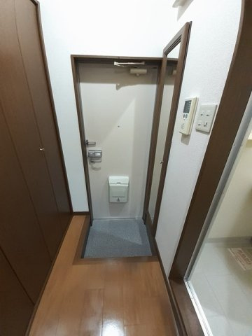 フロンテージの玄関|シューズボックス付きの玄関です☆