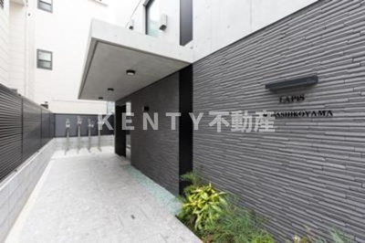 【エントランス】 | ＬＡＰｉＳ武蔵小山 | 清潔なエントランスです