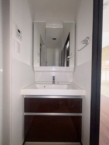 プレジオ日暮通の洗面所