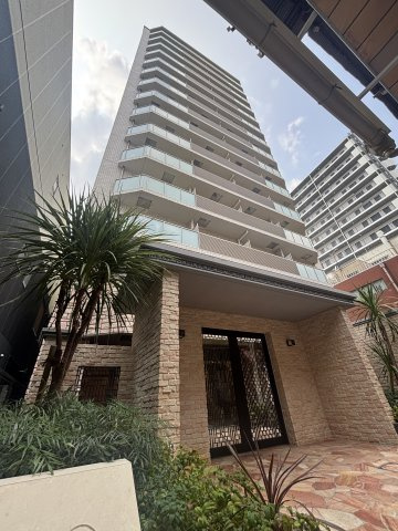 プレジオ日暮通のエントランス