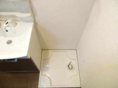 【設備】 | Ｉ’ｃｕｂｅ　Ｇａｒｄｅｎ | 洗濯機置場