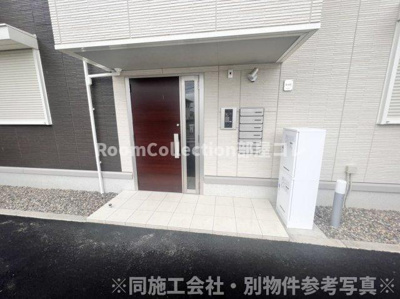 【エントランス】 | セレスティア岐南　West