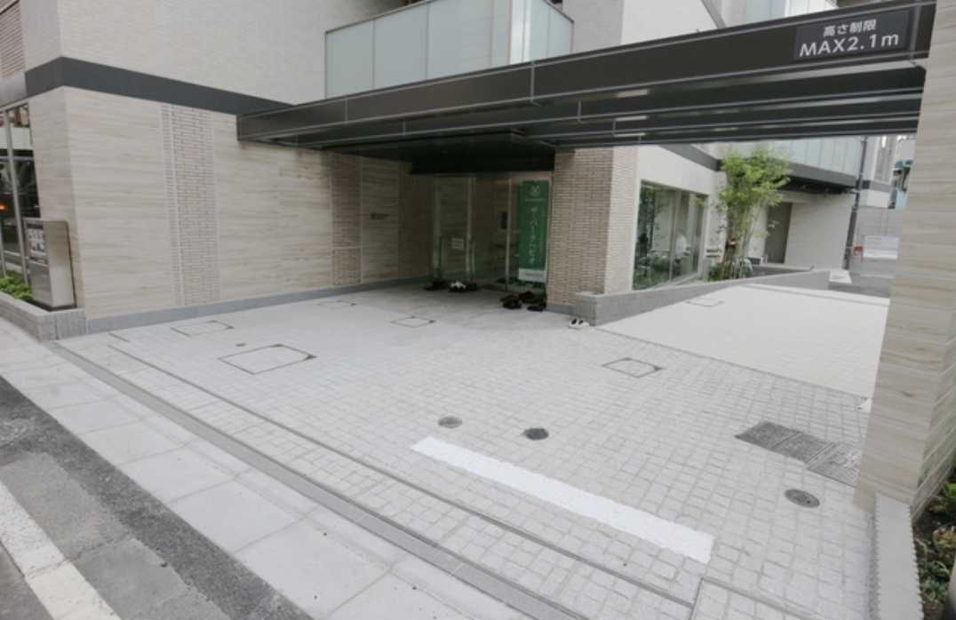 ザ・パークハビオ三軒茶屋　ペット相談可　楽器相談可　オートロックのエントランス