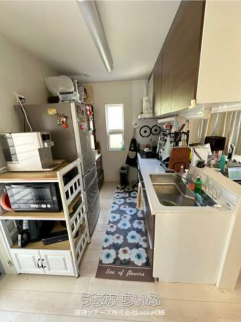 宜野湾市赤道2丁目戸建てのキッチン