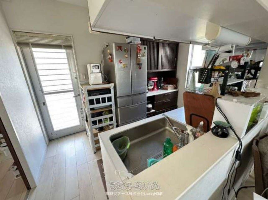 宜野湾市赤道2丁目戸建てのキッチン