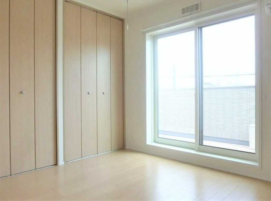 リッカ　最上階　角部屋　築浅の居間・リビング