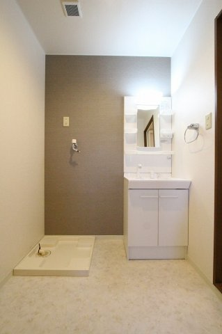 アネーロ城山の洗面所