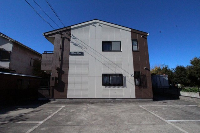 アネーロ城山の駐車場