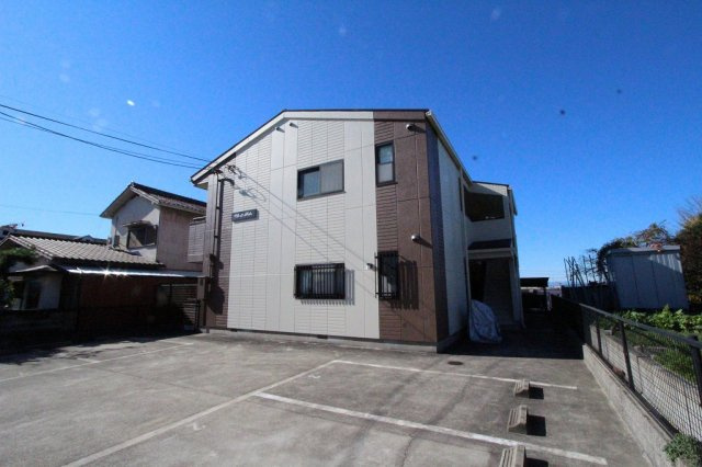 アネーロ城山の外観