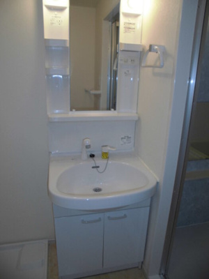 【洗面所】 | 越山マンション | 使いやすい洗面所です