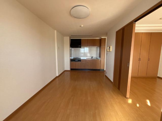 【居間・リビング】 | イースト　ステージ | リビング