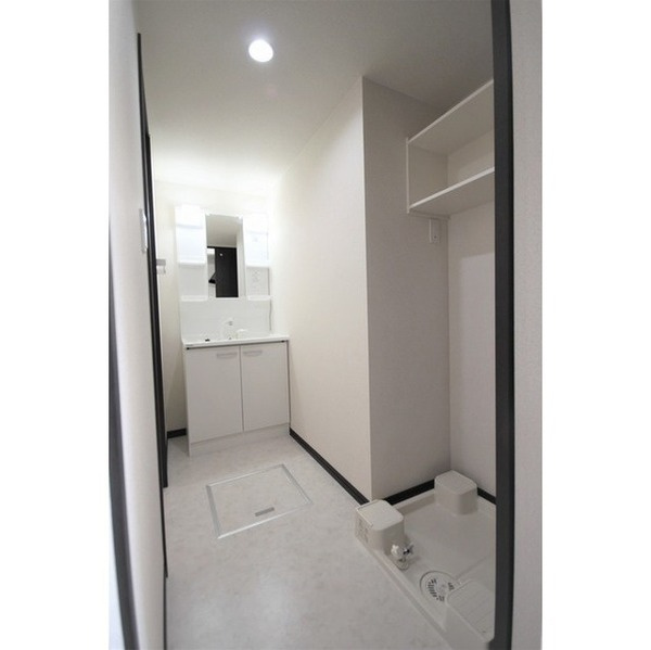 テラスビューの独立洗面台