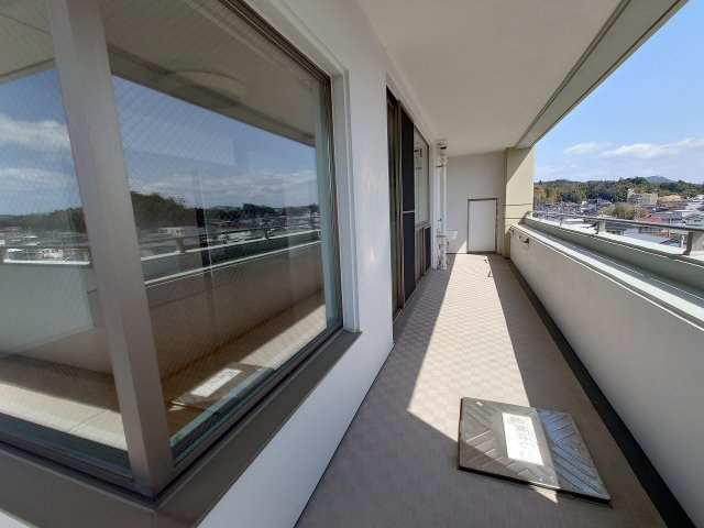 ■□フォレストコート春日町□■のバルコニー|近隣に大きい建物がないので日当たり良好です。