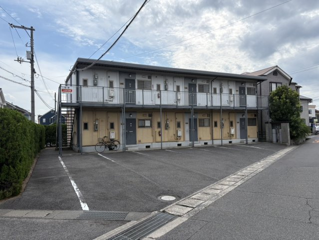 第二芳泉パールハイツの外観