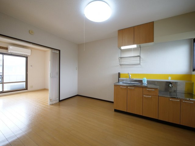 第二芳泉パールハイツのキッチン