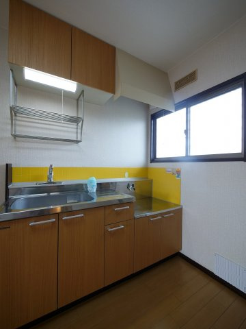 第二芳泉パールハイツのキッチン