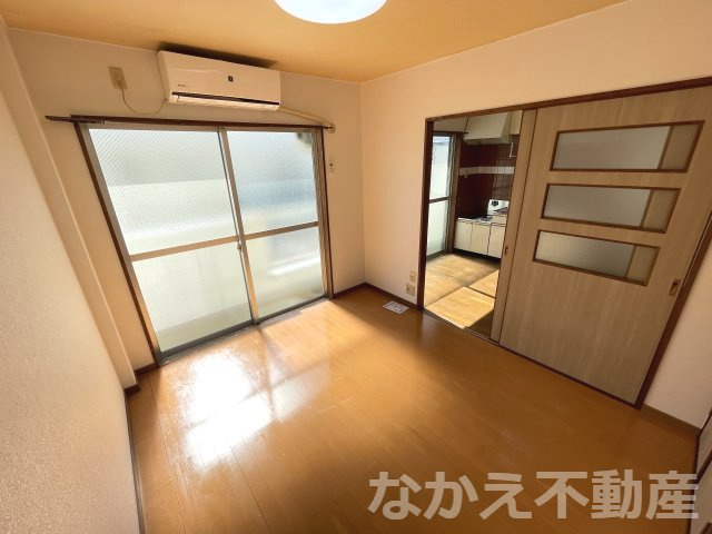 【寝室】 | 落ち着いた色調の寝室です