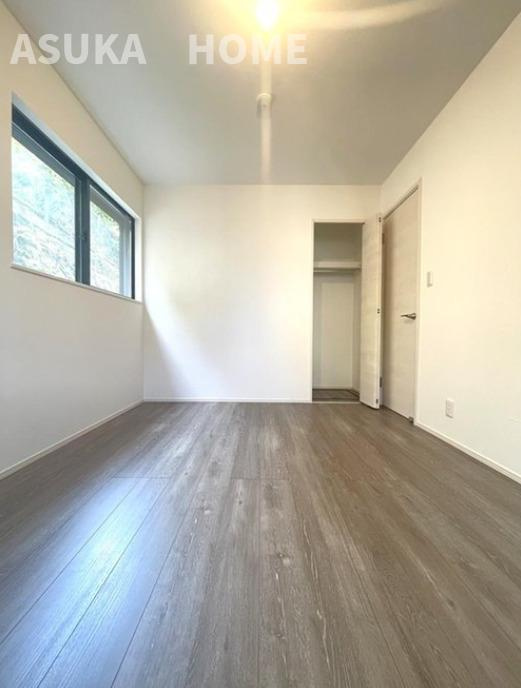 旭区中希望ヶ丘戸建の洋室|きれいな洋室です