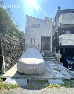 旭区中希望ヶ丘戸建の駐車場