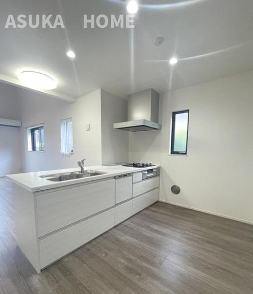 旭区中希望ヶ丘戸建のキッチン