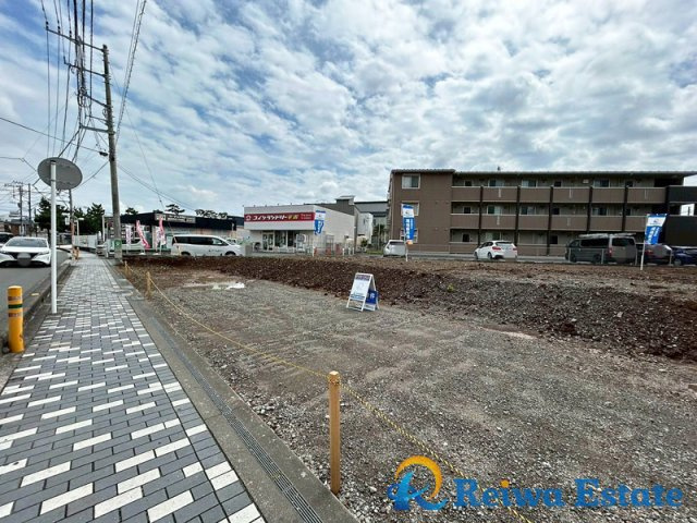 売地　茅ヶ崎市下町屋3丁目の前面道路含む現地写真