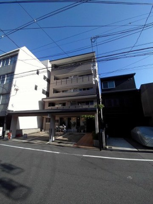 【エントランス】 | ヴィオラ・三条小川