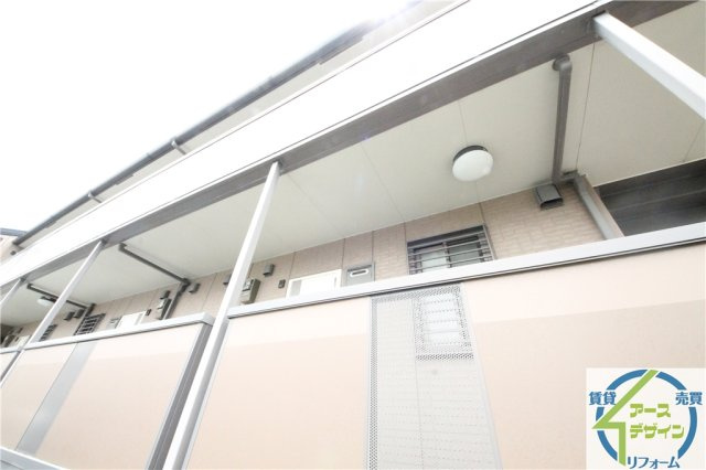 パルティーダ・イーストの外観