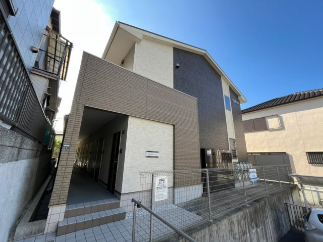 ブラウニー山手の外観