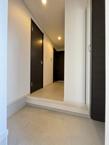 ブラウニー山手の玄関