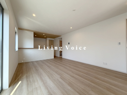 【居間・リビング】 | 【仲介手数料０円】相模原市中央区田名11期　新築一戸建て　全5棟 | 相模原市中央区田名11期　新築一戸建て　全5棟