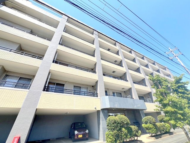 ワイズユウラク立川弐番館の外観