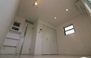 Infoglia Brezza(インフォリア ブレッツァ)の内装