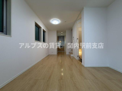 【内装】 | 高根町３階一戸建