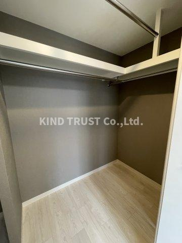 エステムコート新梅田の内装|明るい室内です