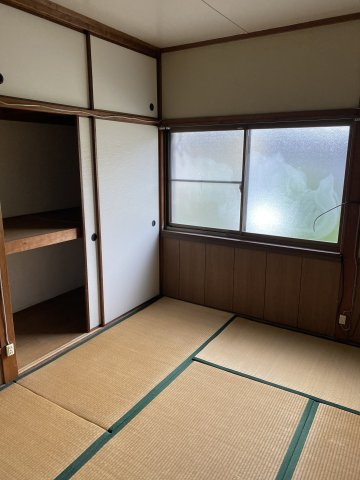 御立二戸一の和室