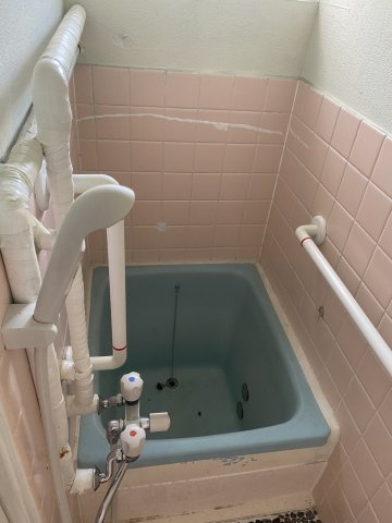 御立二戸一の浴室