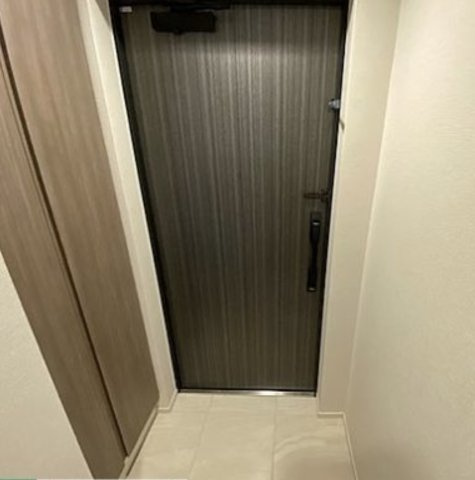 パークフラッツ蔵前の玄関