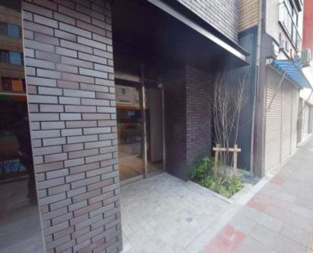 パークフラッツ蔵前のエントランス